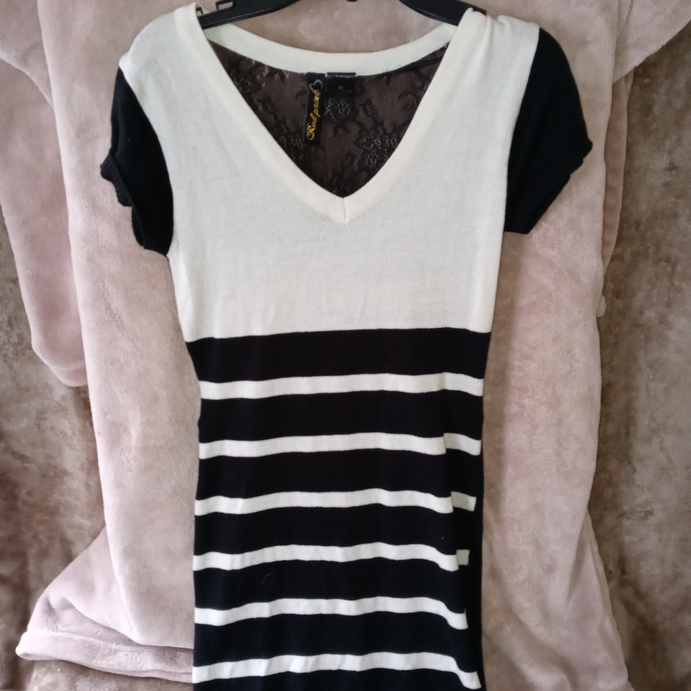 Black and white short sleeve dress shirt